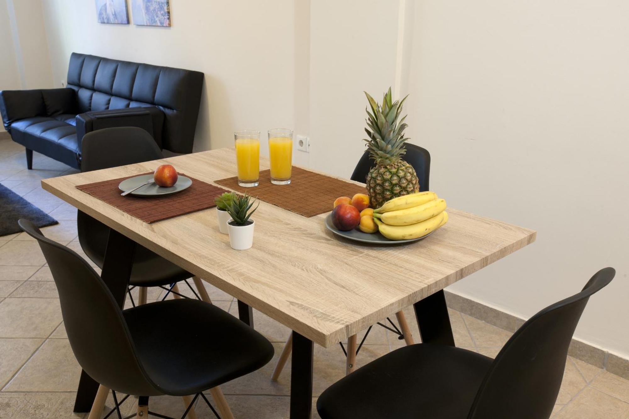 Comfortable Apartment At The Foot Of The Odeon Of Herodes Atticus Афины Экстерьер фото
