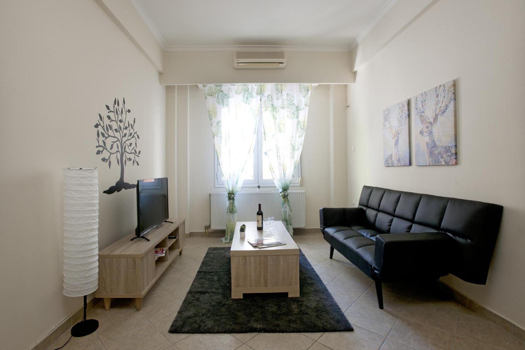 Comfortable Apartment At The Foot Of The Odeon Of Herodes Atticus Афины Экстерьер фото